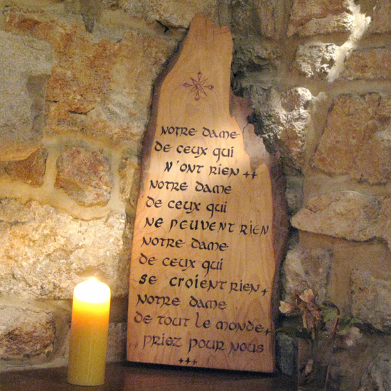 Prière à Notre Dame de tout le monde (maison du Sappel dans l'Ain)
